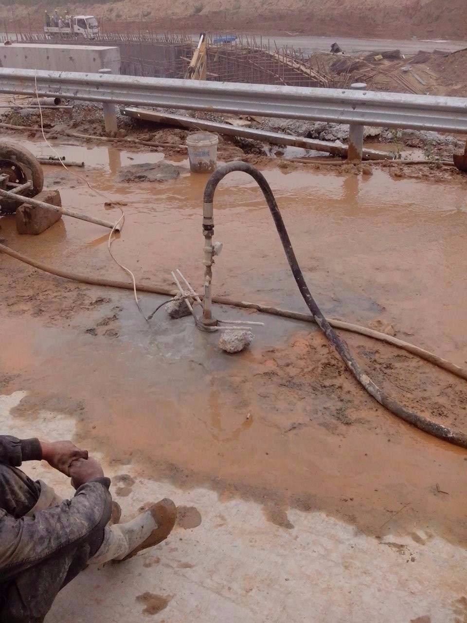 红河路基压密注浆